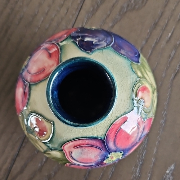 Floral Pottery Vase with Vibrant Colors "Walter Moorcroft" - Vintage - Picture 5 of 12